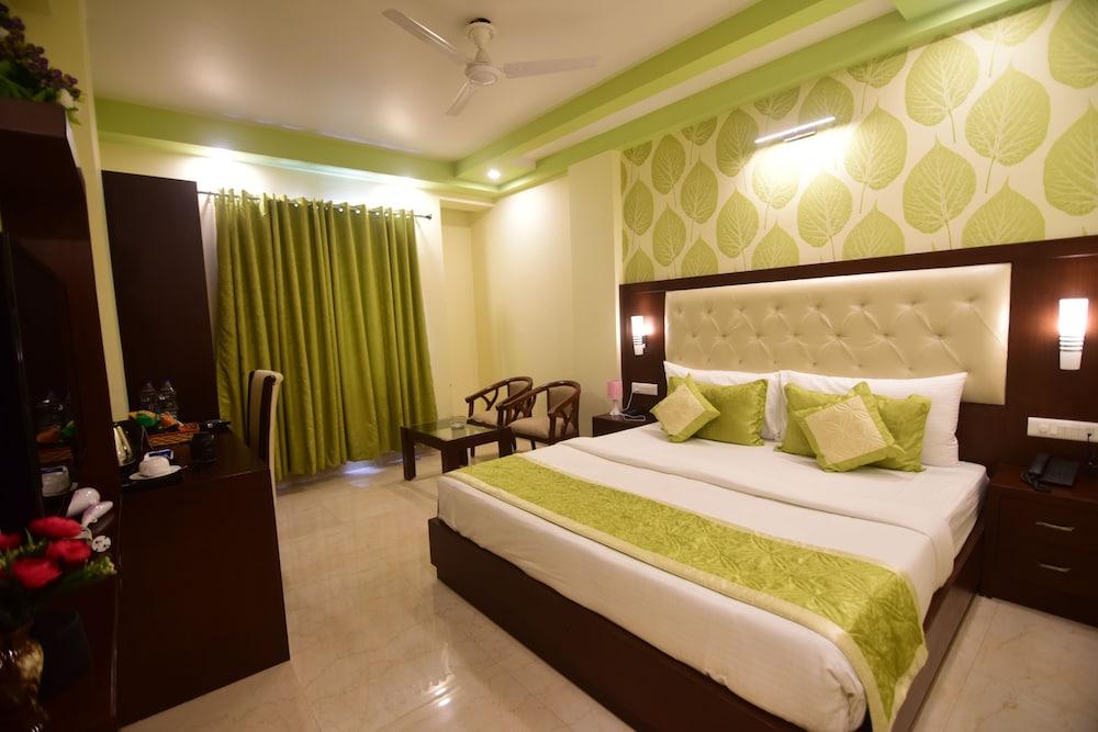 Hotel Varanasi Inn Экстерьер фото