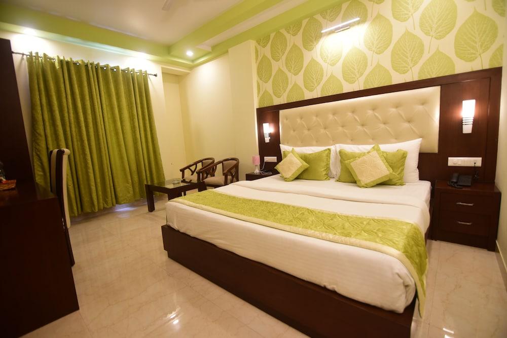 Hotel Varanasi Inn Экстерьер фото