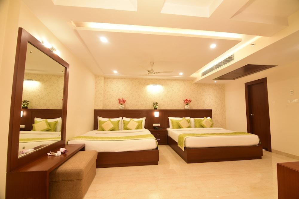 Hotel Varanasi Inn Экстерьер фото